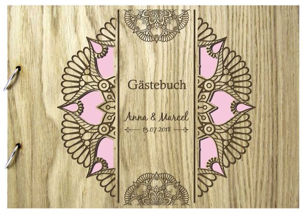 Rustikales Gästebuch aus Holz zur Hochzeit personalisiert Mandala