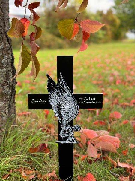 Personalisiertes geradliniges schlichtes Grabkreuz mit Engel aus wetterfestem Plexiglas